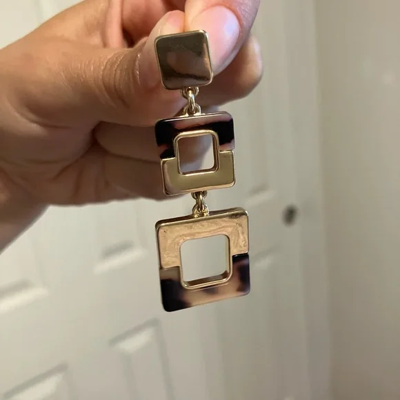 Banana Republic Gold Geometric Drop Earrings - Picture 2 of 3